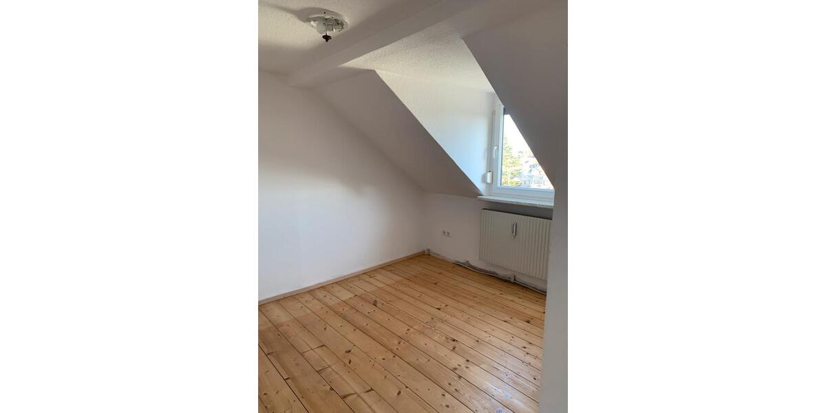 Dachgeschoßwohnung Schwarzenberg/Erzgebirge Erzgebirge - 3 Zimmer, 63 m&sup2;, 330&euro; | Angebot:25270953