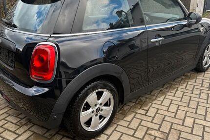 Mini One First 98.400 km 8.499 &euro; Zwickau 08066
