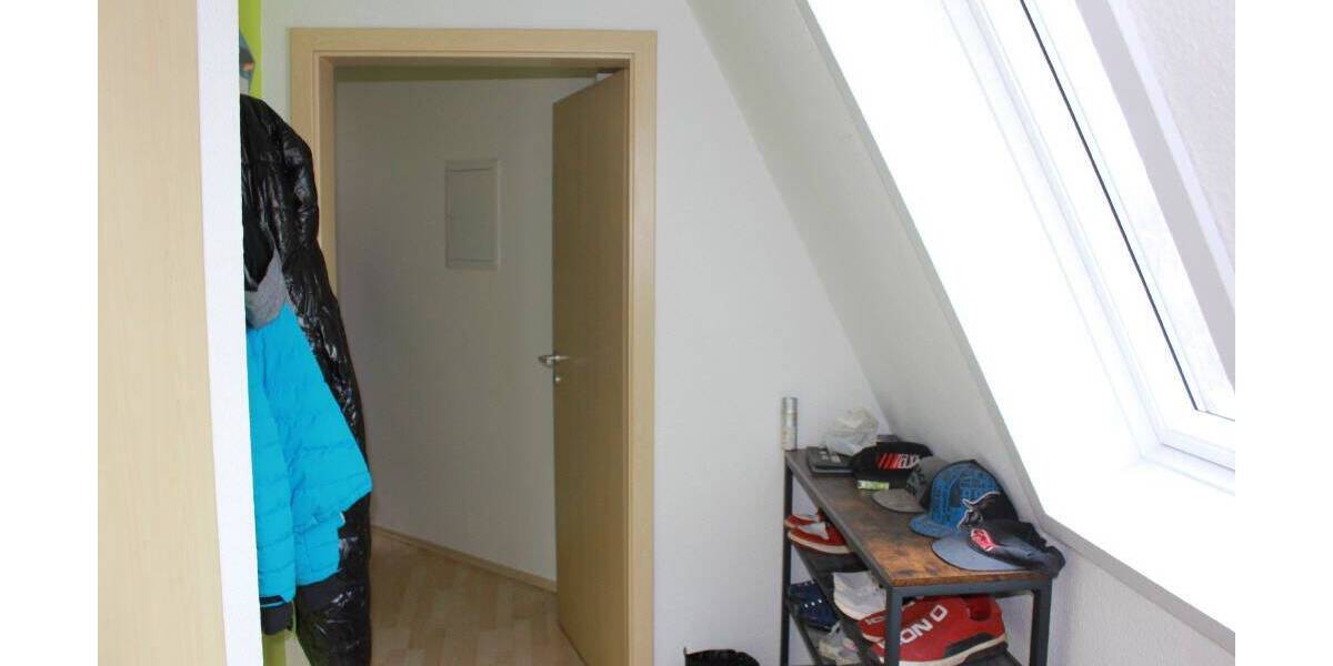 Etagenwohnung Zwickau Brand - 3 Zimmer, 75 m&sup2;, 63.000&euro; | Angebot:25691516