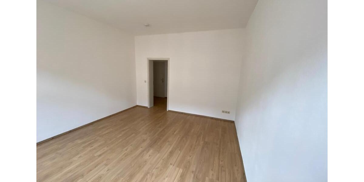 Etagenwohnung Zwickau - 2 Zimmer, 59 m&sup2;, 349&euro; | Angebot:25533207