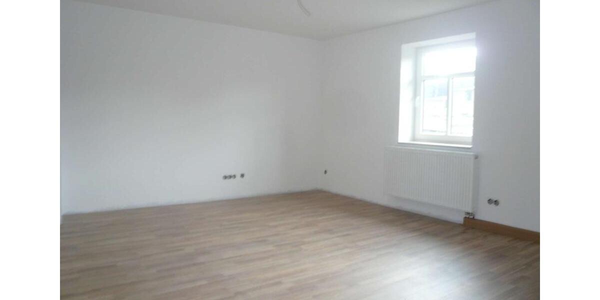 Etagenwohnung Falkenstein/Vogtland Vogtland - 3 Zimmer, 78 m&sup2;, 450&euro; | Angebot:25926313