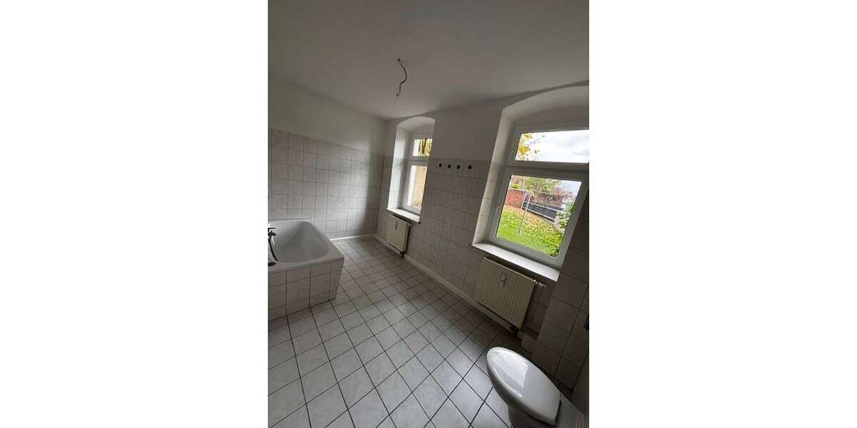 Etagenwohnung Werdau - 5 Zimmer, 108 m&sup2;, 598&euro; | Angebot:24695648