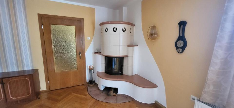 Einfamilienhaus Falkenstein/Vogtland Vogtland - 9 Zimmer, 230 m&sup2;, 260.000&euro; | Angebot:24464955