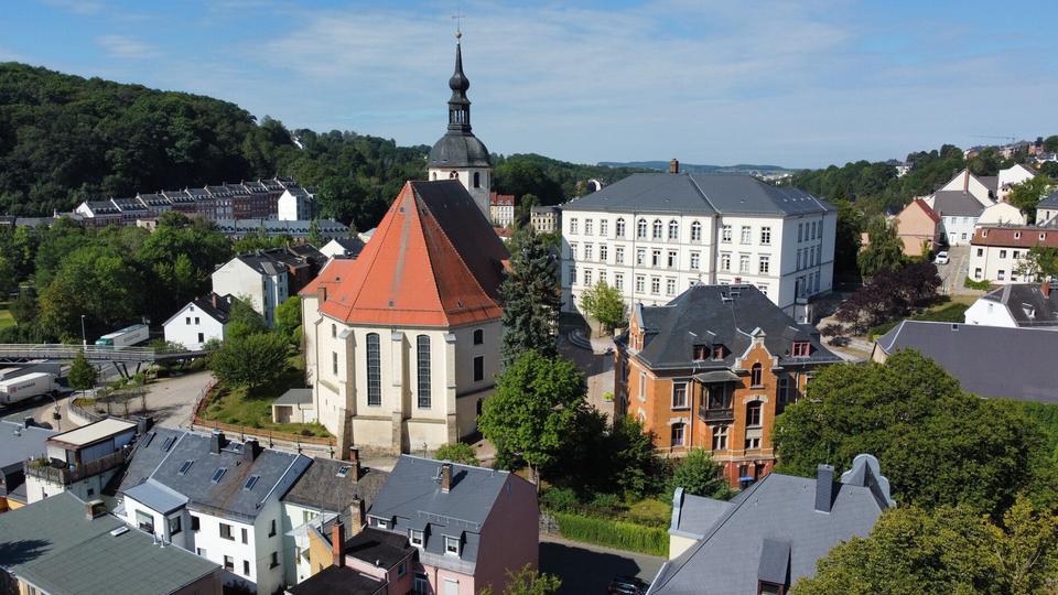 Etagenwohnung Reichenbach im Vogtland - 3 Zimmer, 67 m&sup2;, 400&euro; | Angebot:25217564