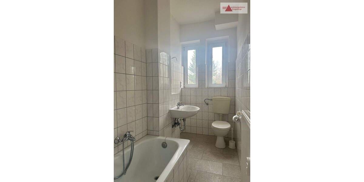 Etagenwohnung Zwickau / Marienthal Marienthal - 2 Zimmer, 58 m&sup2;, 330&euro; | Angebot:25776678