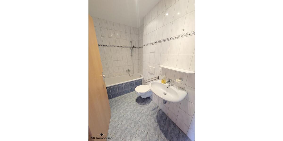 Etagenwohnung Zwickau - 2 Zimmer, 48 m&sup2;, 290&euro; | Angebot:25945677