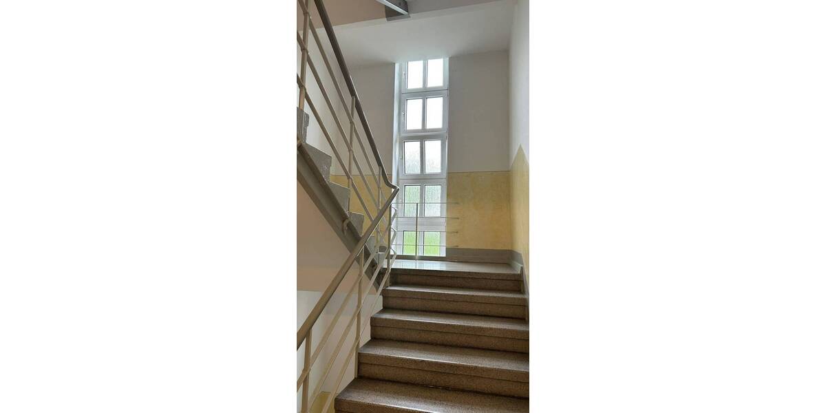 Etagenwohnung Rodewisch - 4 Zimmer, 92 m&sup2;, 89.000&euro; | Angebot:25686156