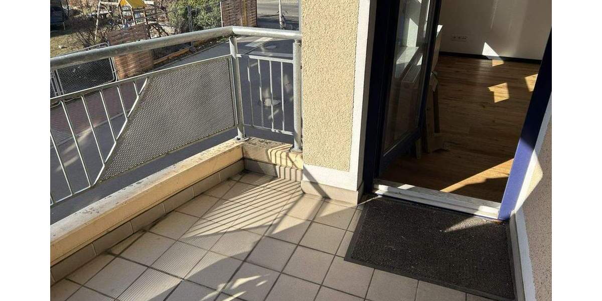 Etagenwohnung Zwickau Marienthal - 2 Zimmer, 56 m&sup2;, 390&euro; | Angebot:25707556