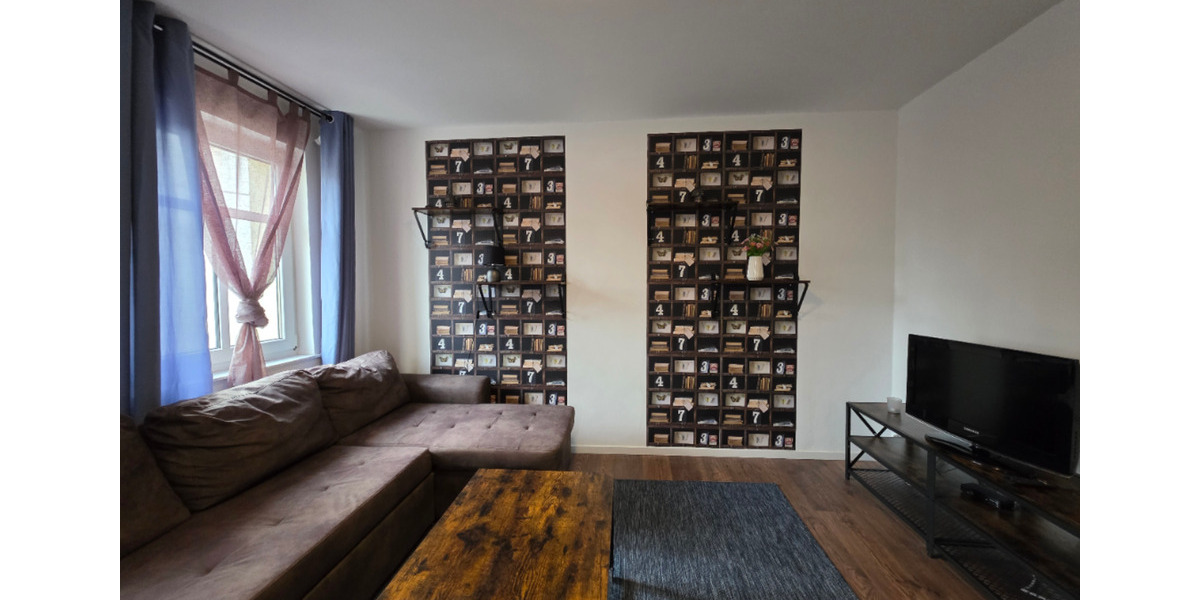 Etagenwohnung Meerane - 2 Zimmer, 47 m&sup2;, 650&euro; | Angebot:24533570