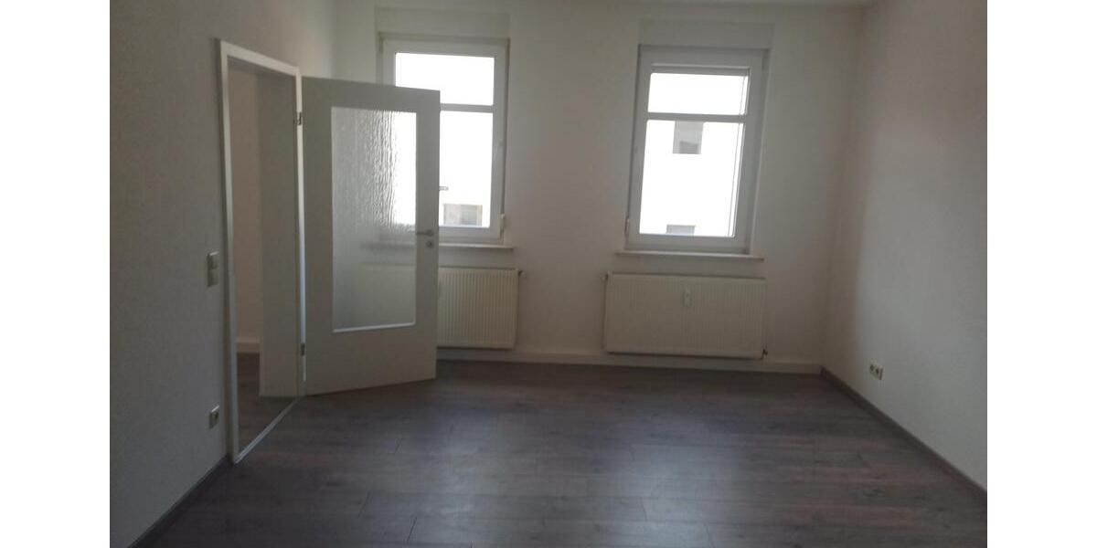 Etagenwohnung Meerane - 4 Zimmer, 98 m&sup2;, 564&euro; | Angebot:25251589