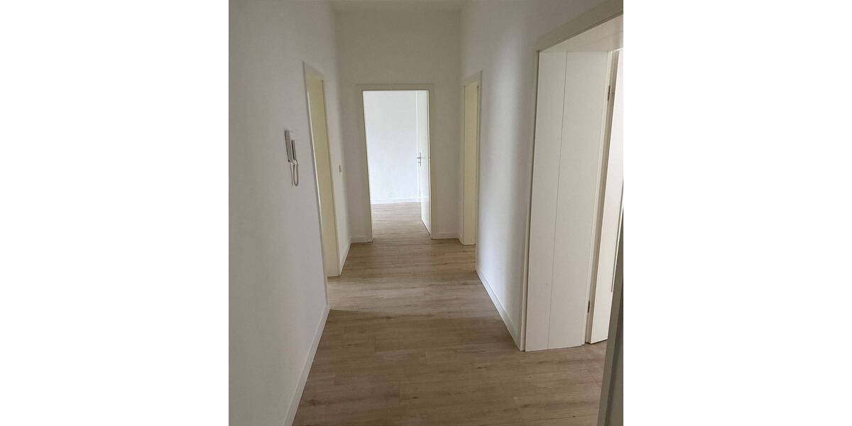 Geräumige 3-Zimmer EG Wohnung in günstiger Stadtlage - Etagenwohnung Zwickau Innenstadt | Angebot:26515714