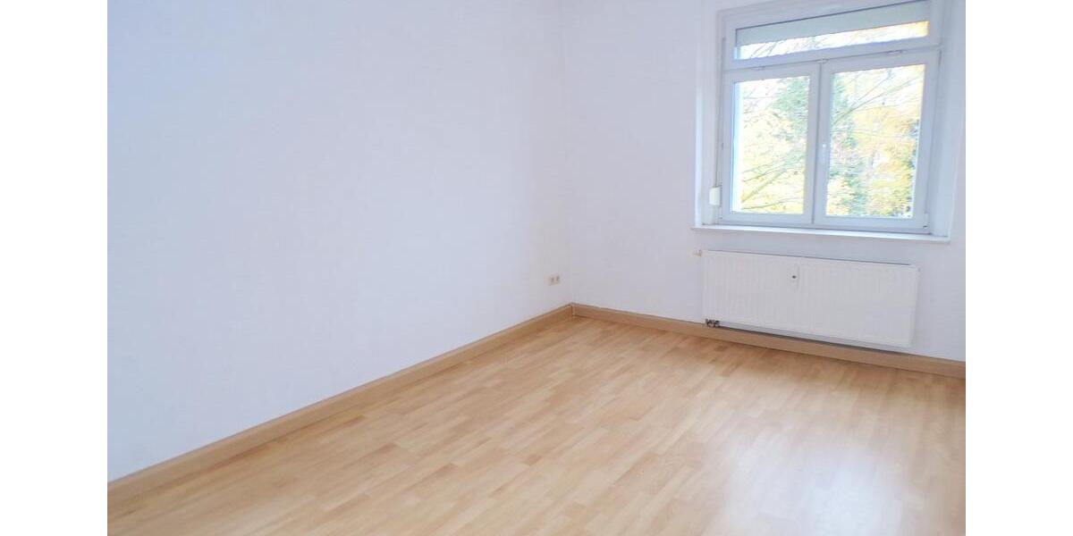 Etagenwohnung Werdau - 4 Zimmer, 89 m&sup2;, 490&euro; | Angebot:23779156