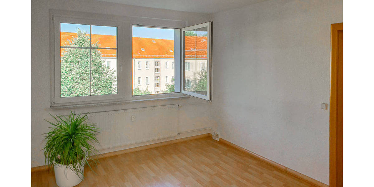 Etagenwohnung Zwickau Eckersbach - 2 Zimmer, 48 m&sup2;, 360&euro; | Angebot:25668557