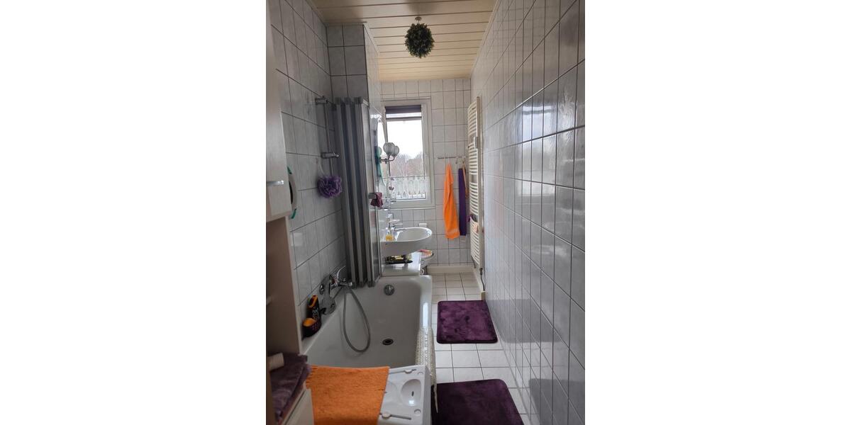 Etagenwohnung Zwickau Auerbach - 2 Zimmer, 51 m&sup2;, 49.000&euro; | Angebot:25611803