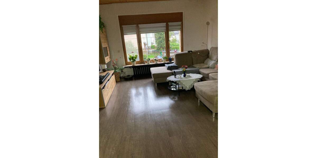 Mehrfamilienhaus, Wohnhaus Schwarzenberg/Erzgebirge Schwarzenberg - 3 Zimmer, 100 m&sup2;, 210.000&euro; | Angebot:25741904