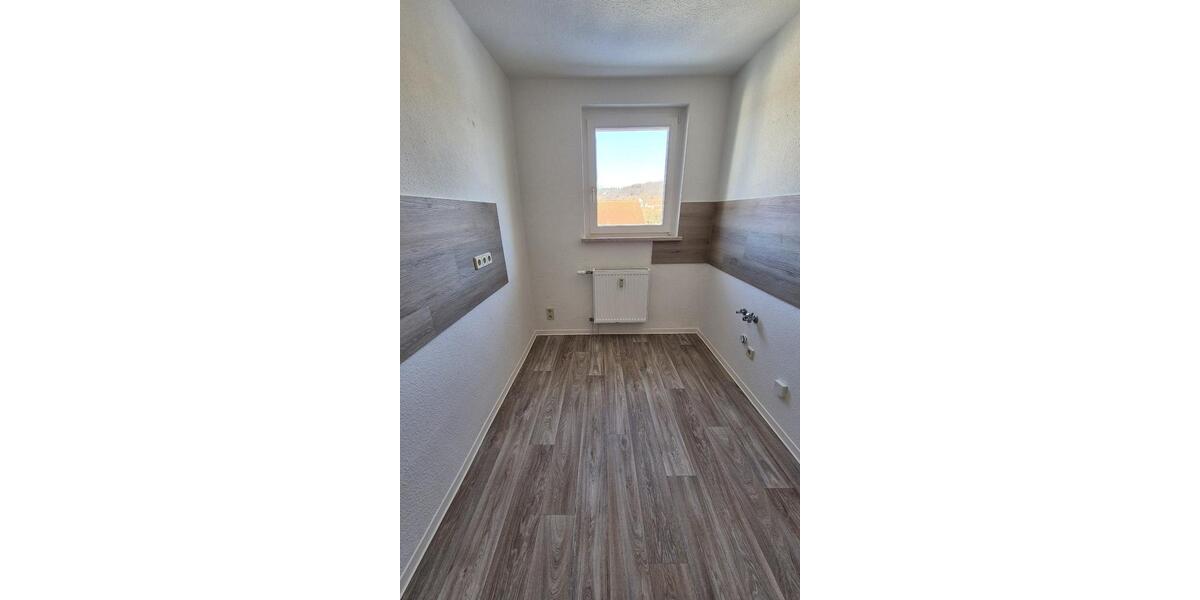 Etagenwohnung Hohenstein-Ernstthal Ernstthal - 3 Zimmer, 59 m&sup2;, 373&euro; | Angebot:21568172