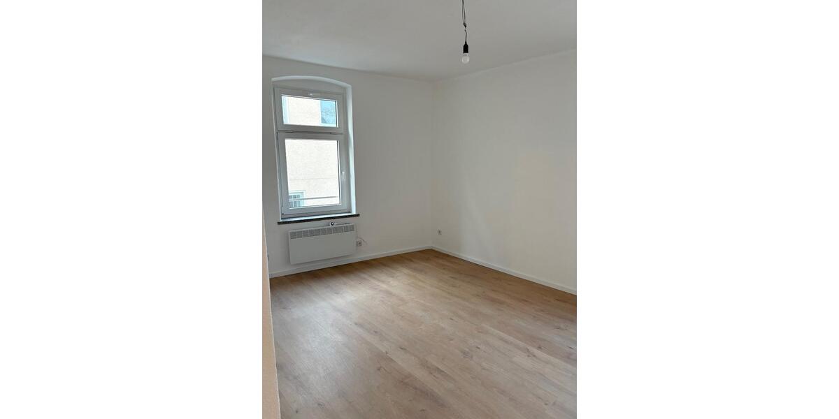 Etagenwohnung Limbach-Oberfrohna Oberfrohna - 2 Zimmer, 65 m&sup2;, 490&euro; | Angebot:25845832