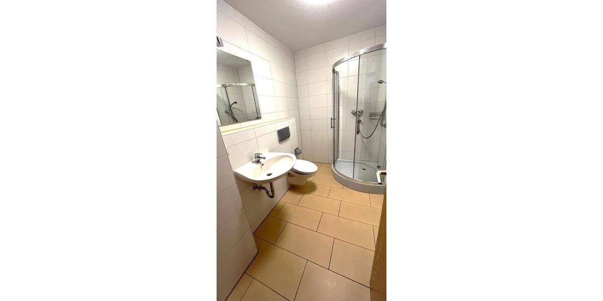 Dachgeschoßwohnung Zwickau Auerbach - 2 Zimmer, 66 m&sup2;, 480&euro; | Angebot:25438235