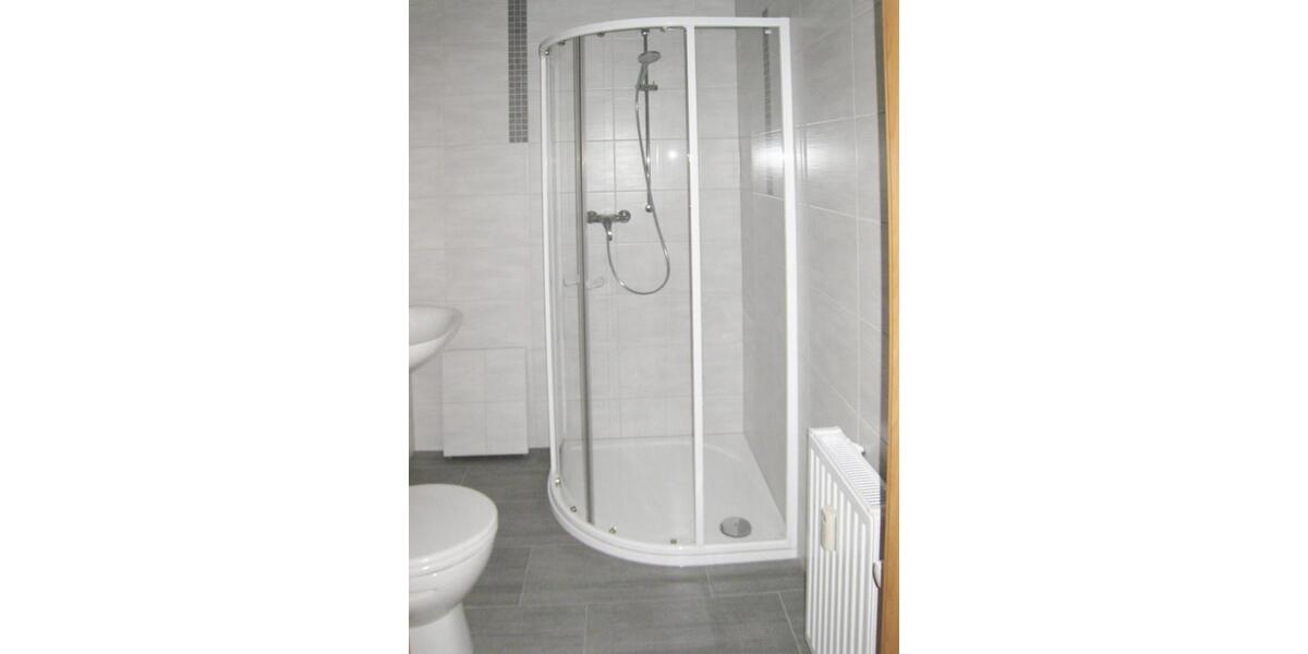 Erdgeschoßwohnung Hohenstein-Ernstthal Ernstthal - 4 Zimmer, 69 m&sup2;, 433&euro; | Angebot:24270014