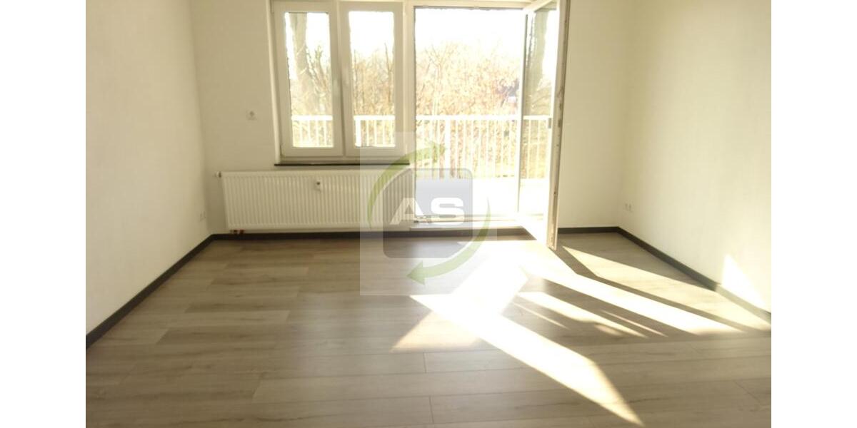 Etagenwohnung Meerane - 3 Zimmer, 82 m&sup2;, 595&euro; | Angebot:25365173