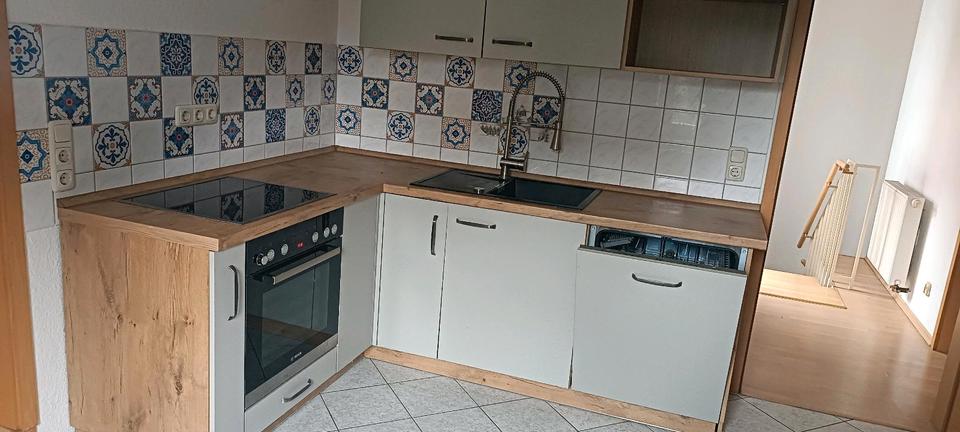 Einfamilienhaus Werdau - 3 Zimmer, 104 m&sup2;, 900&euro; | Angebot:25646926