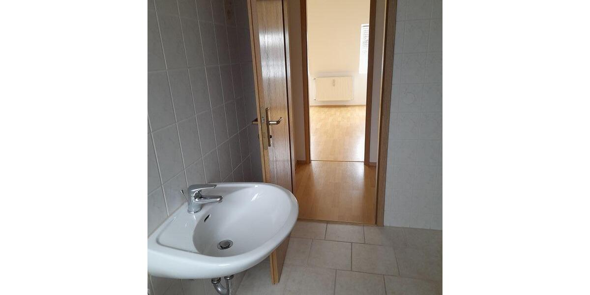 Etagenwohnung Zwickau Zwickau-West - 3 Zimmer, 86 m&sup2;, 480&euro; | Angebot:14350389