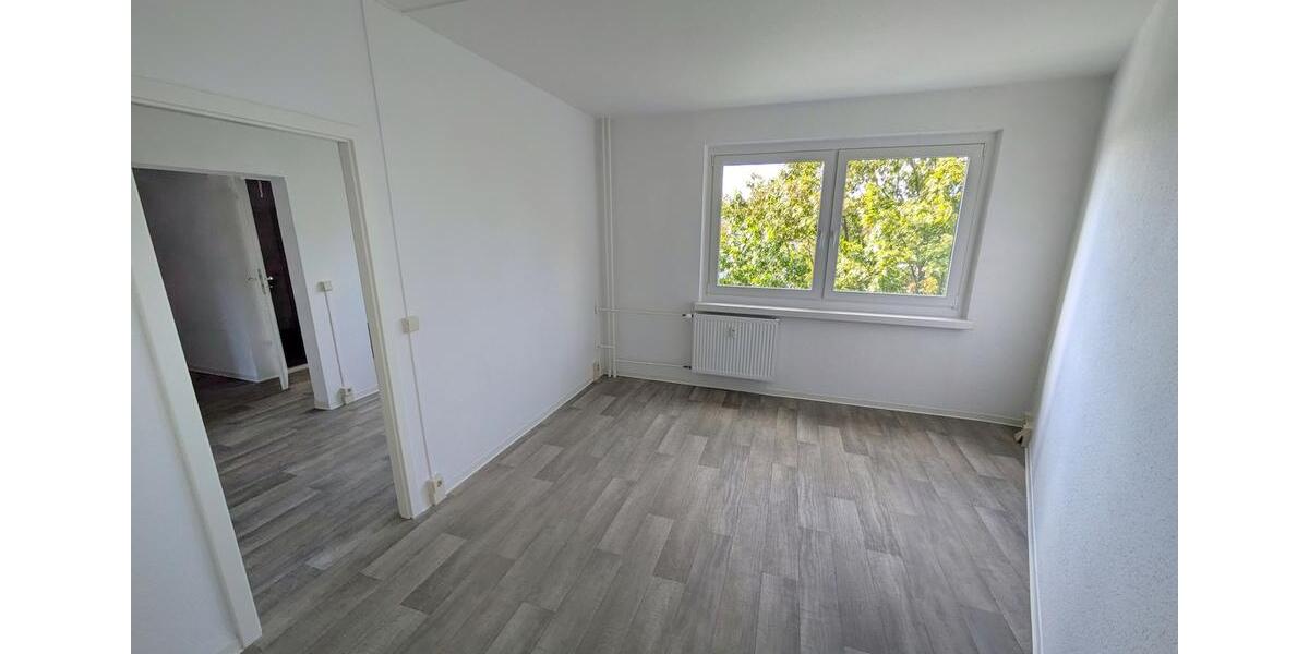 Etagenwohnung Limbach-Oberfrohna Oberfrohna - 3 Zimmer, 76 m&sup2;, 475&euro; | Angebot:26008236