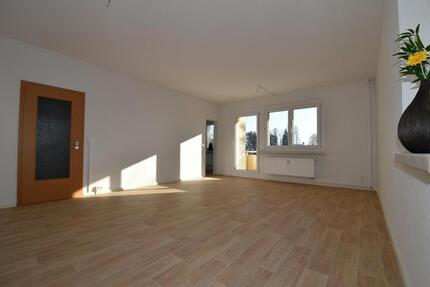 Wohnung Hohenstein-Ernstthal Ernstthal - 3 Zimmer, 68 m&sup2;, 400&euro; | Angebot:18316438