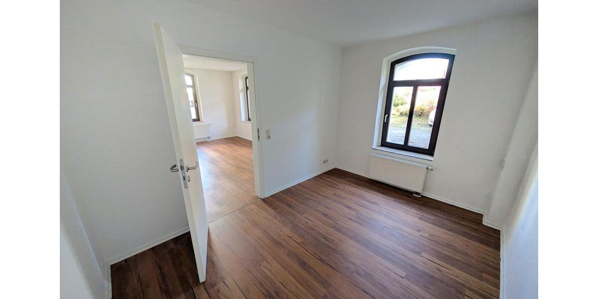 Erdgeschoßwohnung Zwickau - 2 Zimmer, 42 m&sup2;, 280&euro; | Angebot:25945664