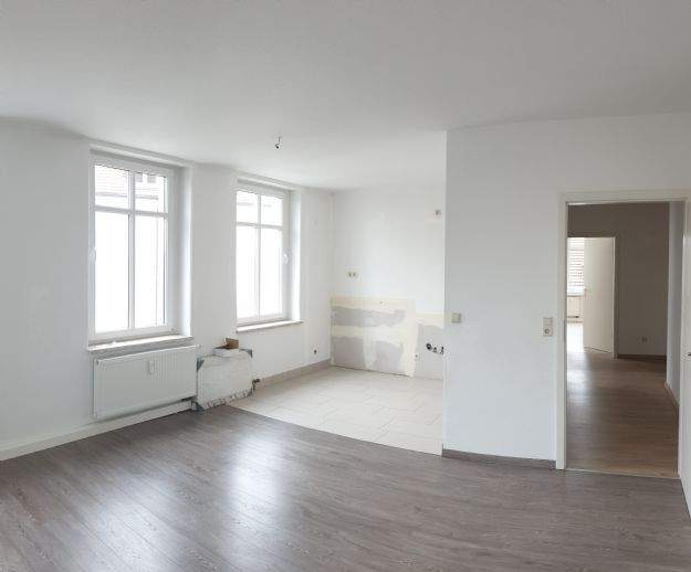 Etagenwohnung Zwickau Pöhlau - 3 Zimmer, 75 m&sup2;, 380&euro; | Angebot:26389544