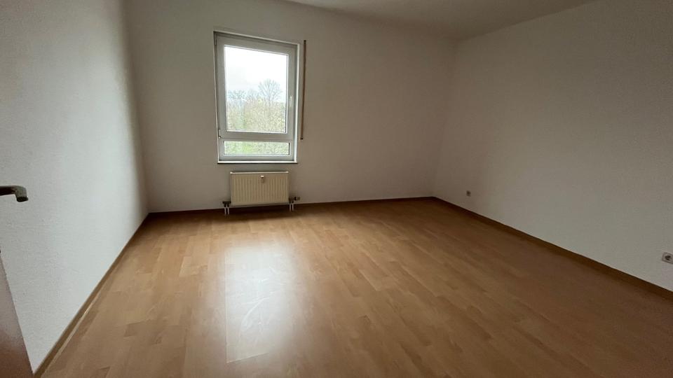 Etagenwohnung Zwickau Auerbach - 3 Zimmer, 78 m&sup2;, 504&euro; | Angebot:19815860