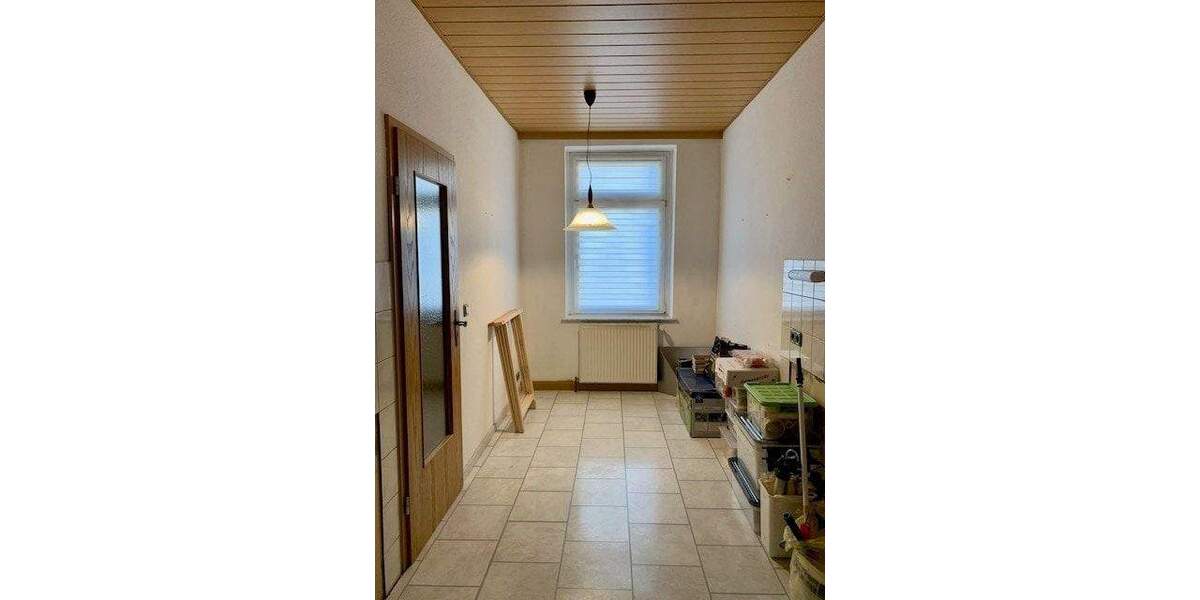 Reihenmittelhaus Reichenbach - 6 Zimmer, 161 m&sup2;, 125.000&euro; | Angebot:25864350