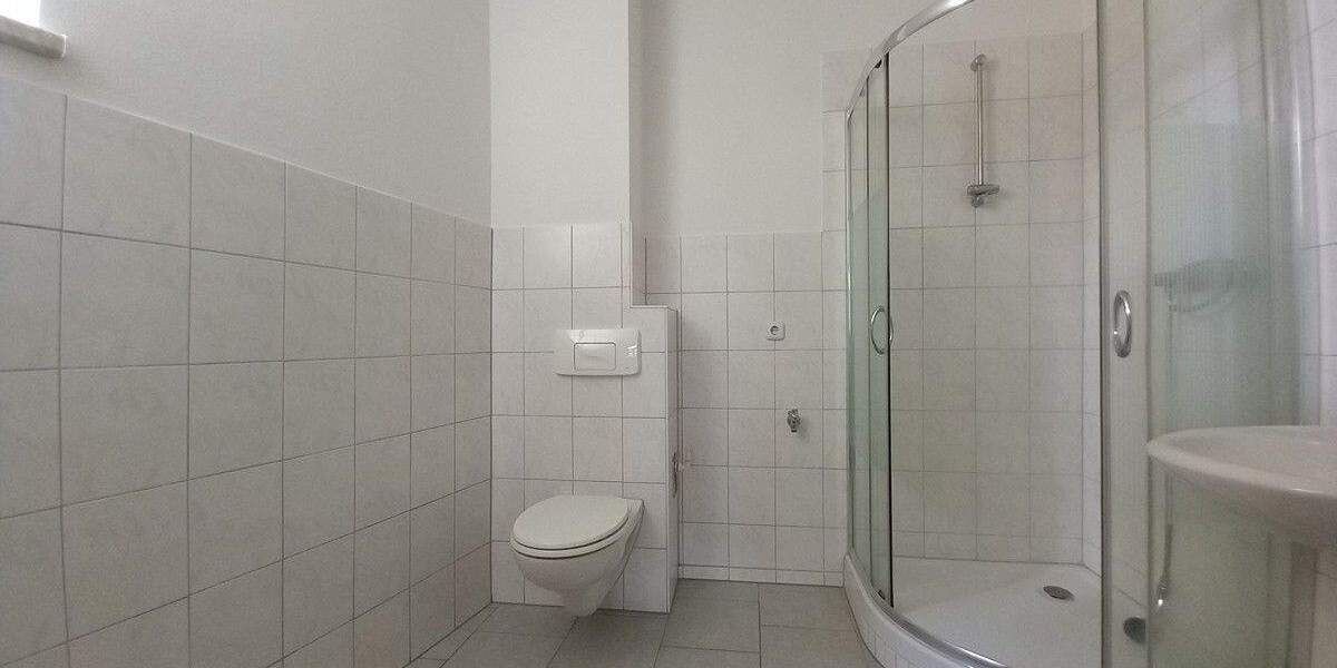 Etagenwohnung Crimmitschau - 2 Zimmer, 51 m&sup2;, 270&euro; | Angebot:25678764