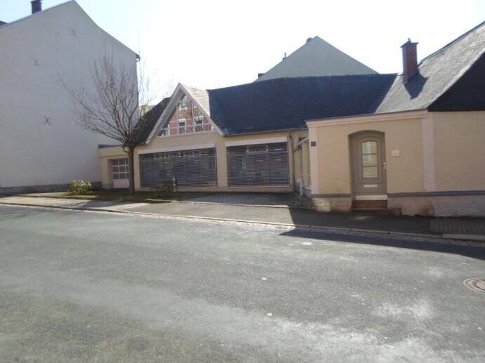 Einfamilienhaus Treuen - 5 Zimmer, 203 m&sup2;, 149.000&euro; | Angebot:25693218