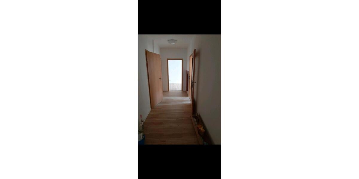 Etagenwohnung Greiz - 3 Zimmer, 108 m&sup2;, 720&euro; | Angebot:25307166