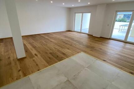 Wohnung Limbach-Oberfrohna Oberfrohna - 3.5 Zimmer, 129 m&sup2;, 990&euro; | Angebot:25833887