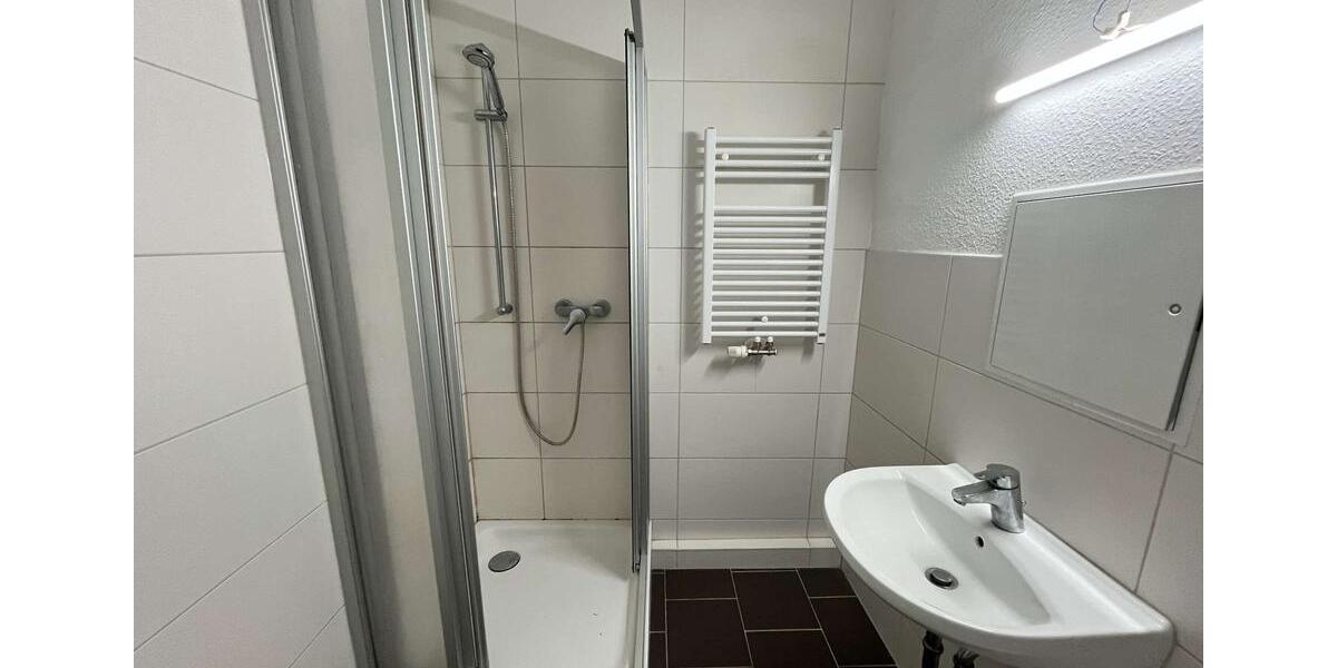 Etagenwohnung Reinsdorf - 6 Zimmer, 112 m&sup2;, 680&euro; | Angebot:24535095