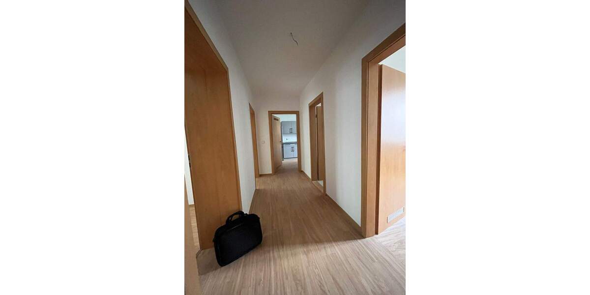 Etagenwohnung Zwickau Pölbitz - 3 Zimmer, 70 m&sup2;, 457&euro; | Angebot:25740072