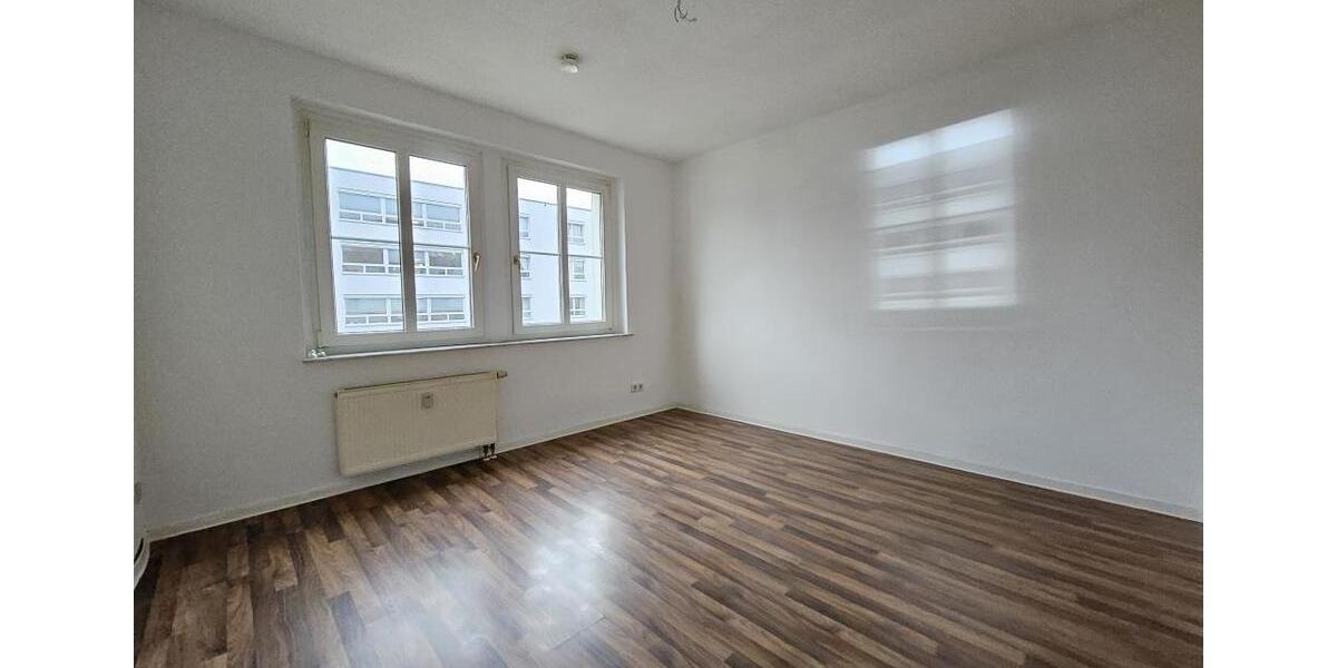Etagenwohnung Zwickau Zwickau-Nord - 3 Zimmer, 69 m&sup2;, 448&euro; | Angebot:25962398