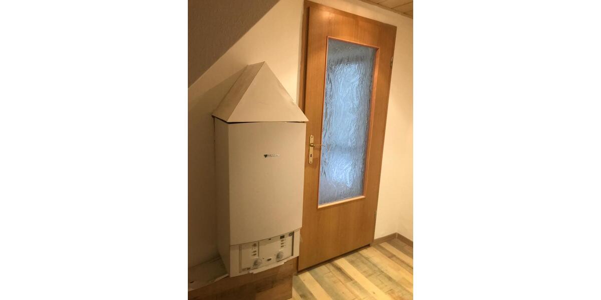 Etagenwohnung Oberlungwitz - 3 Zimmer, 68 m&sup2;, 240&euro; | Angebot:23502076