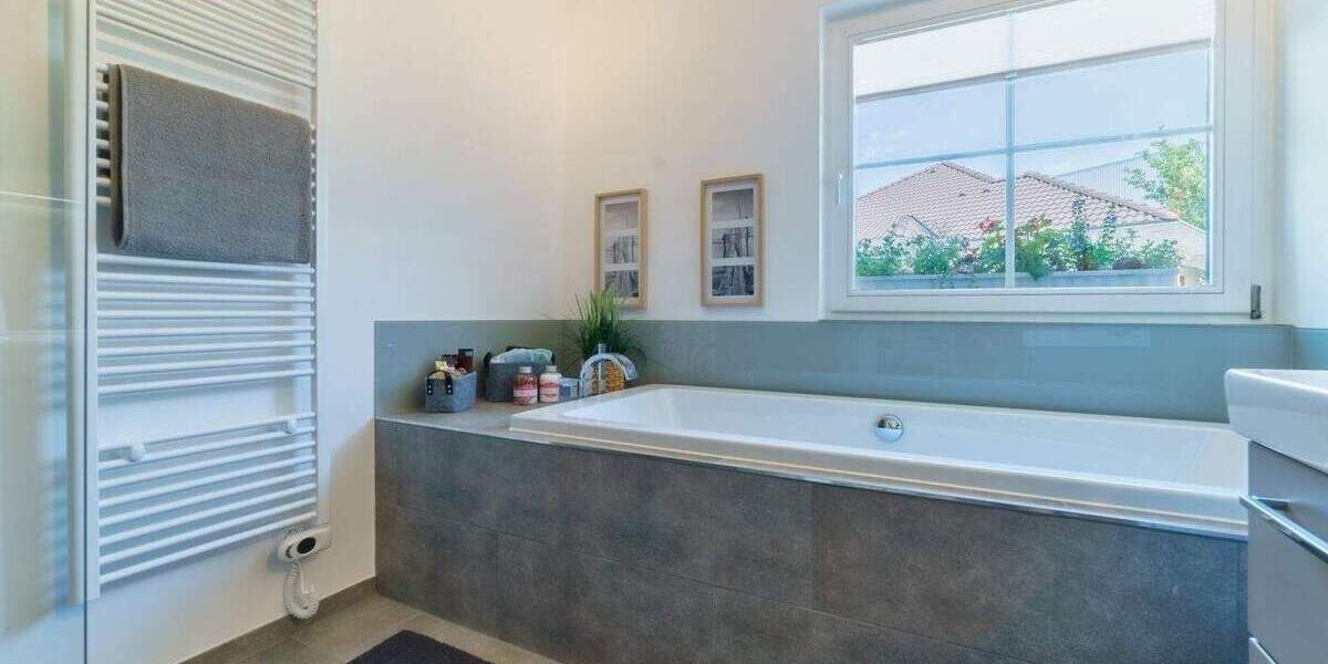 Bungalow Hohenstein-Ernstthal Ernstthal - 5 Zimmer, 187 m&sup2;, 325.549&euro; | Angebot:25710344