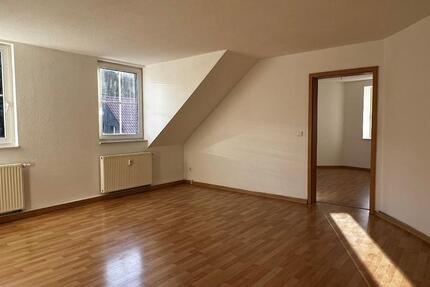 Wohnung Nobitz - 3 Zimmer, 64 m&sup2;, 390&euro; | Angebot:25417603