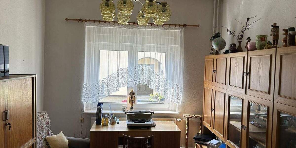 Mehrfamilienhaus, Wohnhaus Auerbach Rempesgrün - 1 Zimmer, 160 m&sup2;, 80.000&euro; | Angebot:25686119