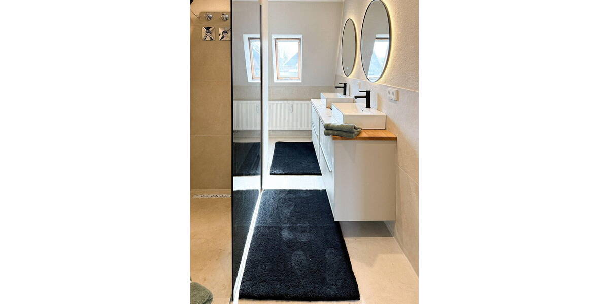 Etagenwohnung Zwickau Pölbitz - 3 Zimmer, 90 m&sup2;, 900&euro; | Angebot:25969722