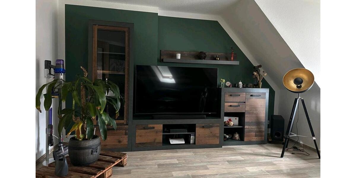 Dachgeschoßwohnung Werdau - 2 Zimmer, 51 m&sup2;, 330&euro; | Angebot:26007487