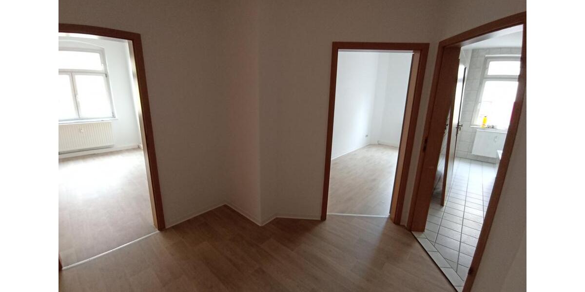 Etagenwohnung Zwickau - 3 Zimmer, 70 m&sup2;, 385&euro; | Angebot:24532233