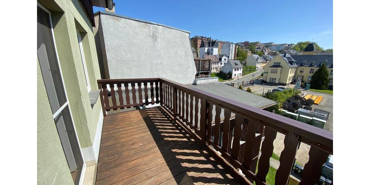 Dachgeschoßwohnung Greiz - 3 Zimmer, 107 m&sup2;, 535&euro; | Angebot:20445192