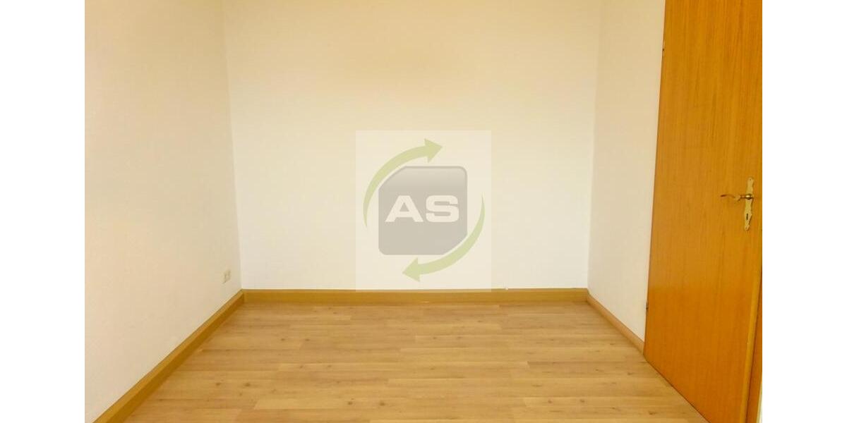 Etagenwohnung Zwickau - 3 Zimmer, 66 m&sup2;, 399&euro; | Angebot:24704380