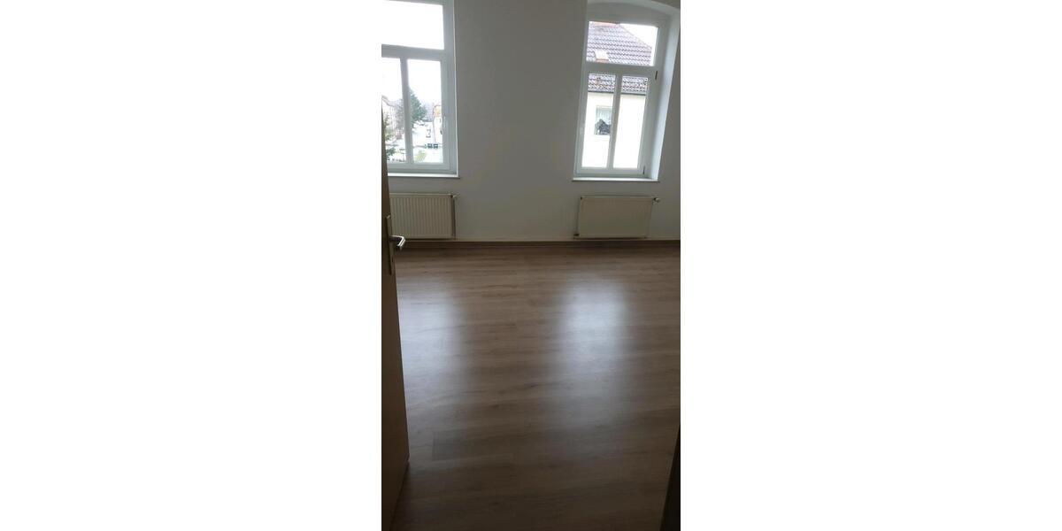 Etagenwohnung Schmölln - 2 Zimmer, 56 m&sup2;, 320&euro; | Angebot:25865399