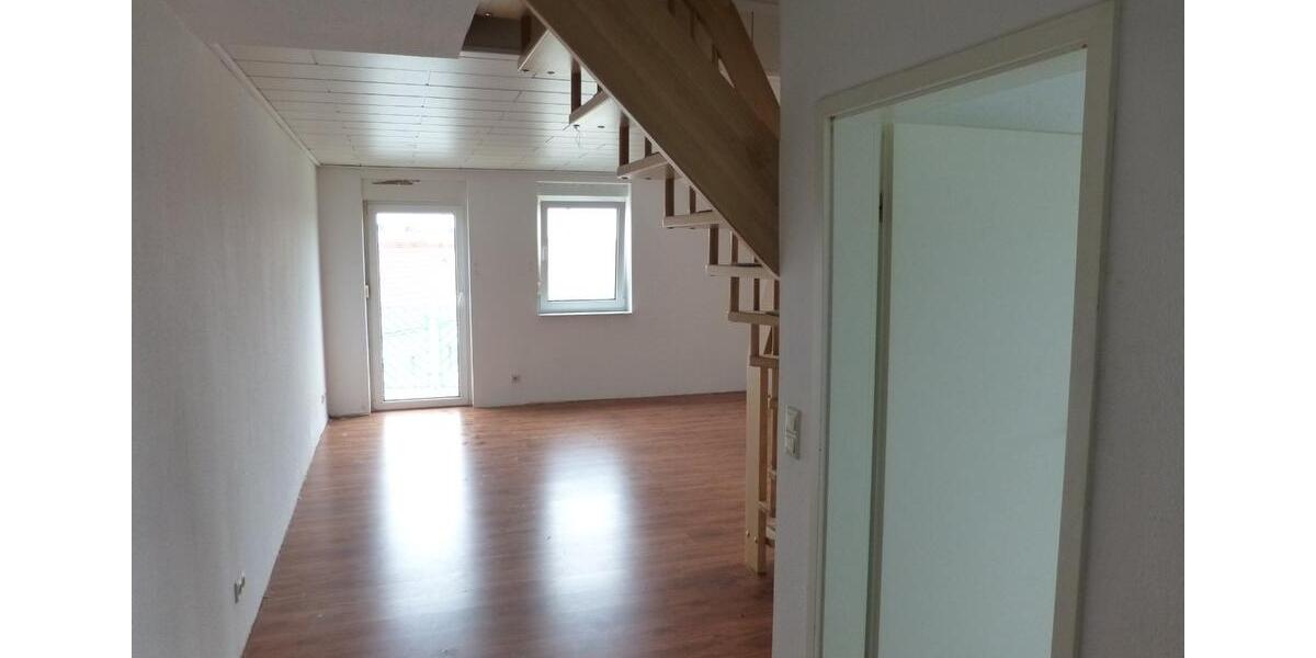 Dachgeschoßwohnung Ronneburg - 5 Zimmer, 138 m&sup2;, 700&euro; | Angebot:25178918